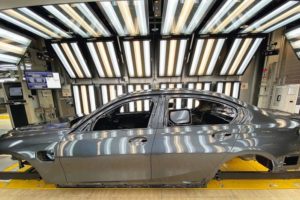 Dynamische Laserprojektionsverfahren in der Automobilindustrie