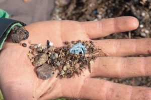 Mikro- und Makroplastik in Böden auf der Spur
